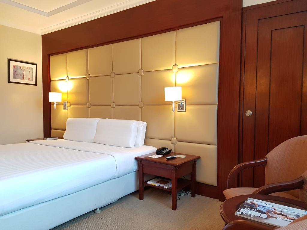 Cebu Parklane International Hotel Экстерьер фото